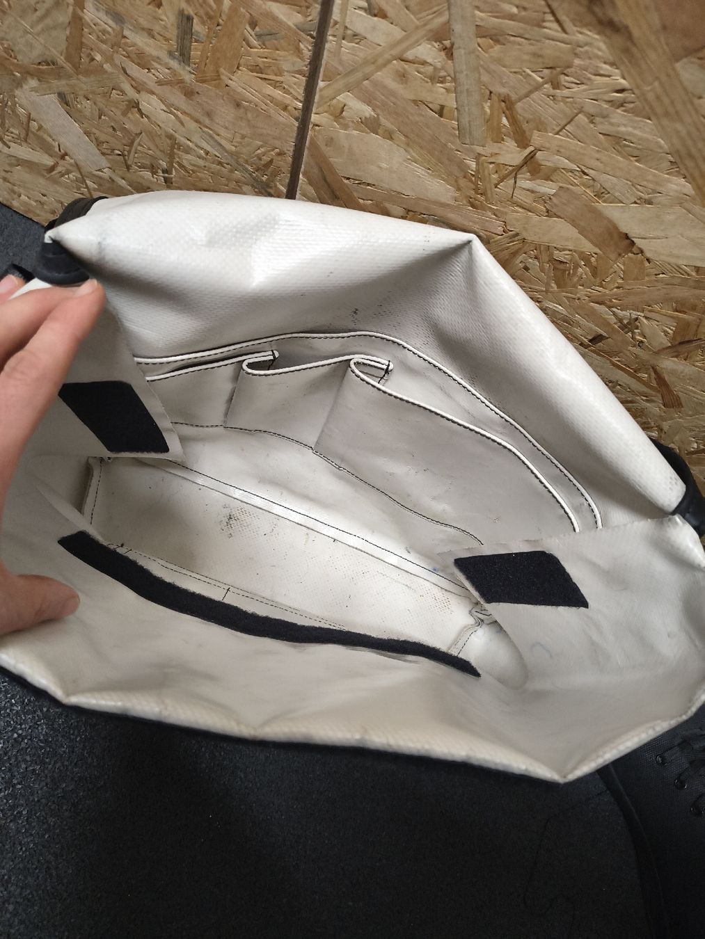 Freitag Borse: Freitag Tasche, Dexter, uni weiss – Usato da Steffisburg venduto da laali 1