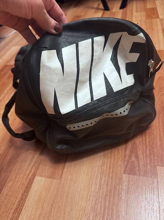 Borse: Nike Sporttasche  Schwarz – Usato da Mönchaltorf venduto da ony_b9pr 1