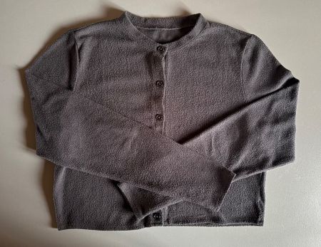 Schwarze Strickjacke