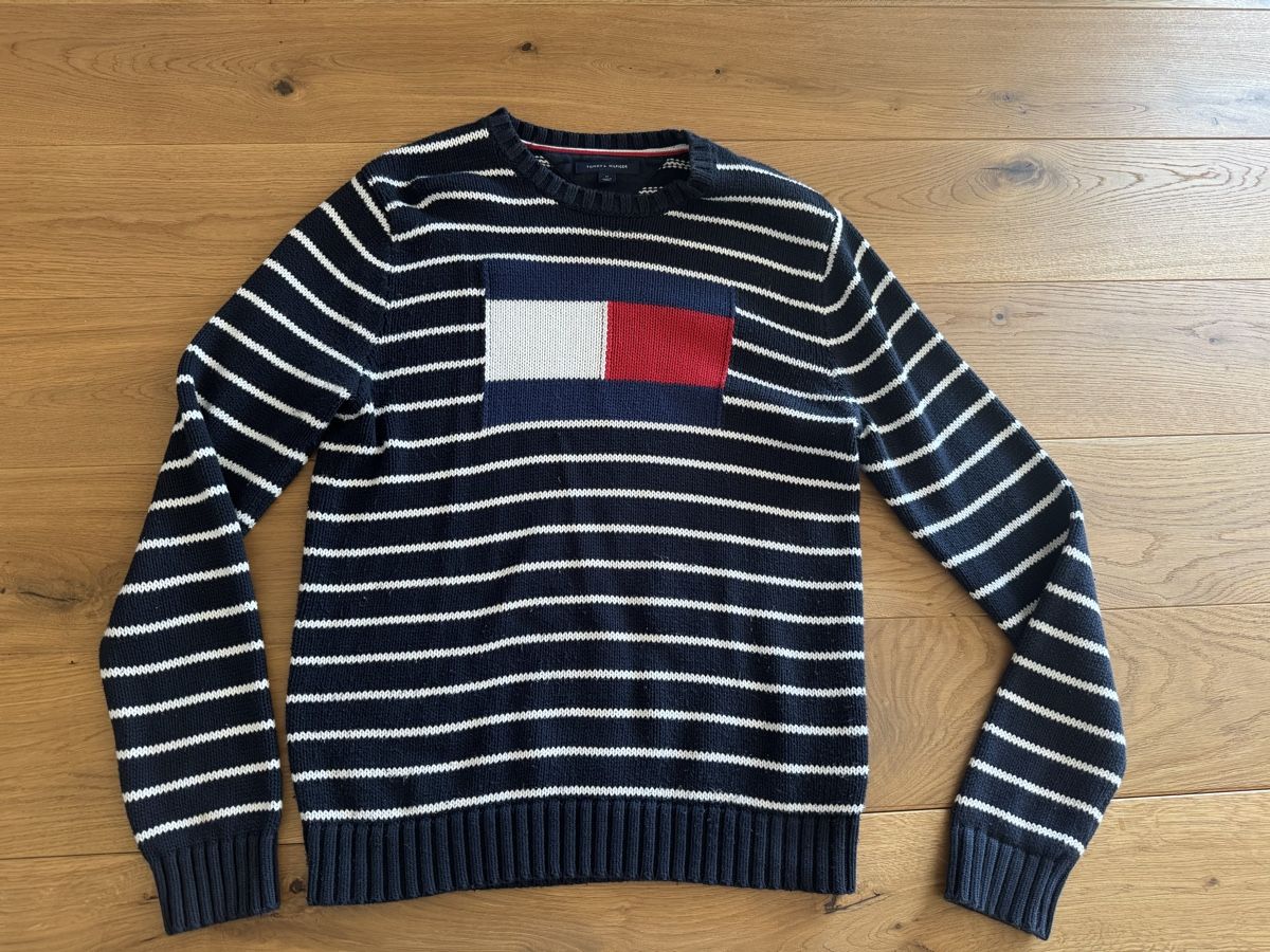 Tommy Hilfiger Pullover & Sweatshirts: Tommy Hilfiger Strickpullover – Gebraucht aus Schaan von kri_tsw8