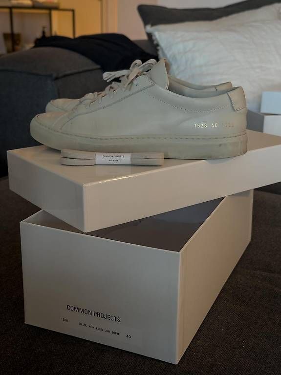 Scarpe da uomo: Common Projects Original Achilles Low / Farbe Tofu – Usato da Aarau venduto da Alegua