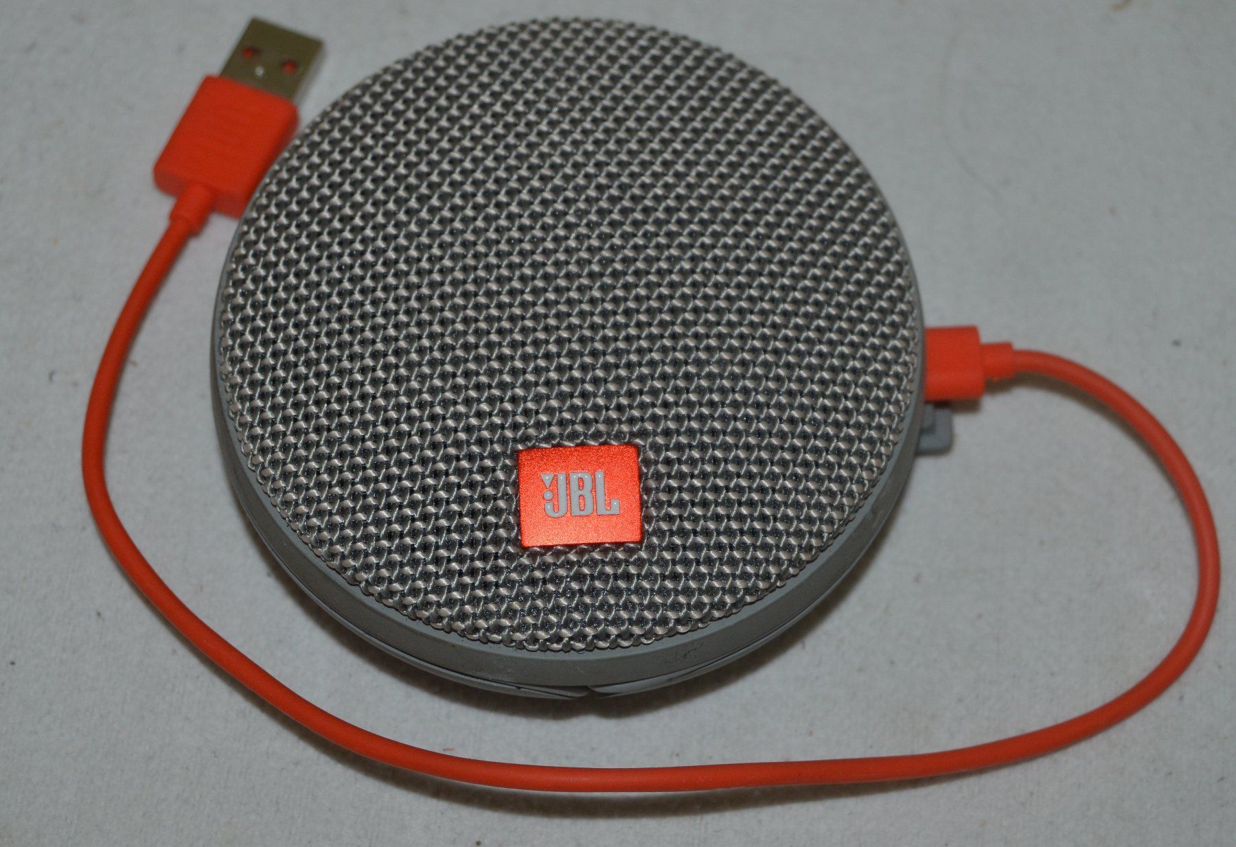 JBL Lautsprecher: JBL CLIP 2 Bluetooth Lautsprecher / haut-parleur – Gebraucht aus Collonges von arashee