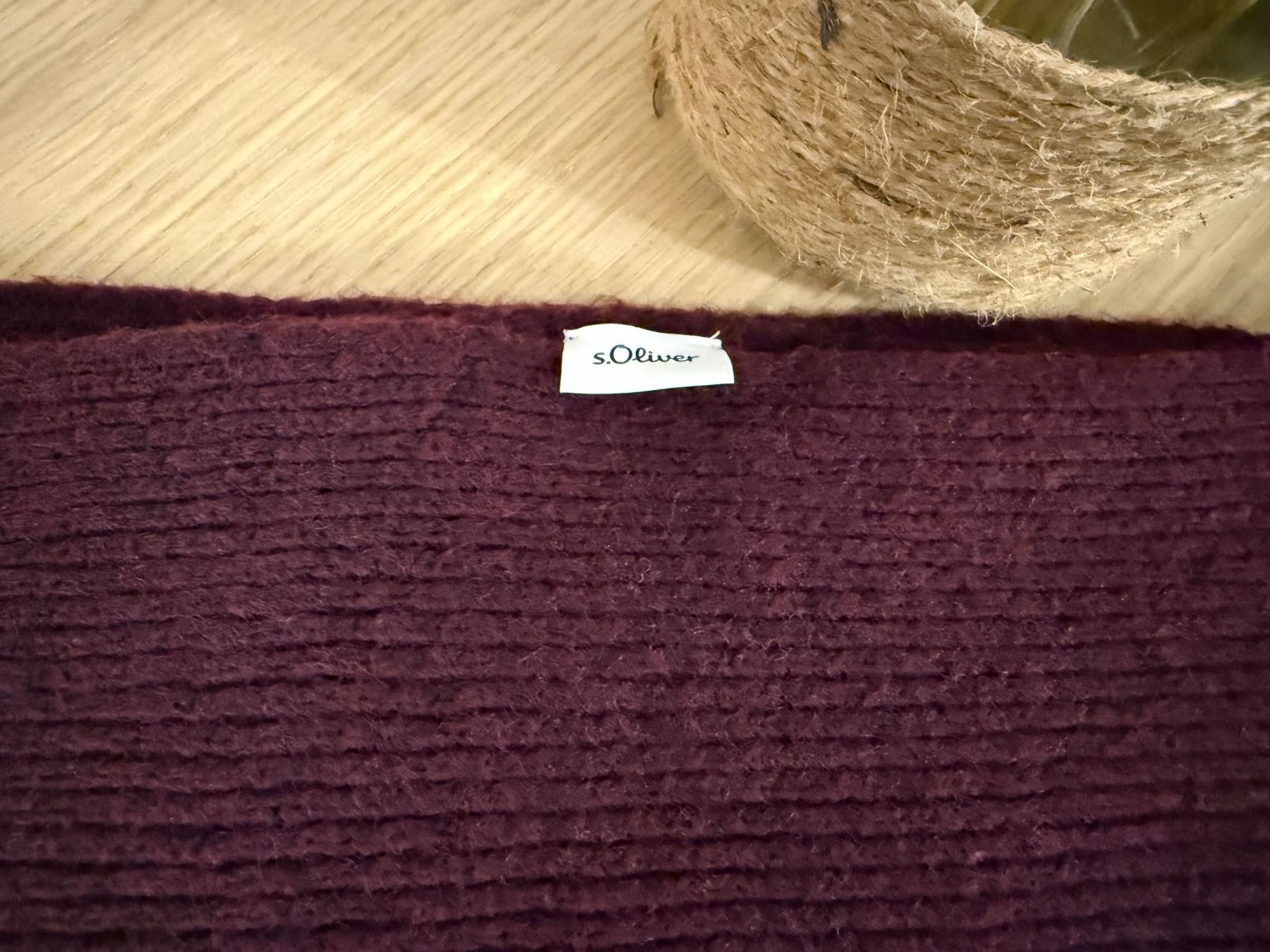 S.Oliver Foulards, Tücher & Schals: S.Oliver Schal Burgundy – Gebraucht aus Visperterminen von ele_8n98 1