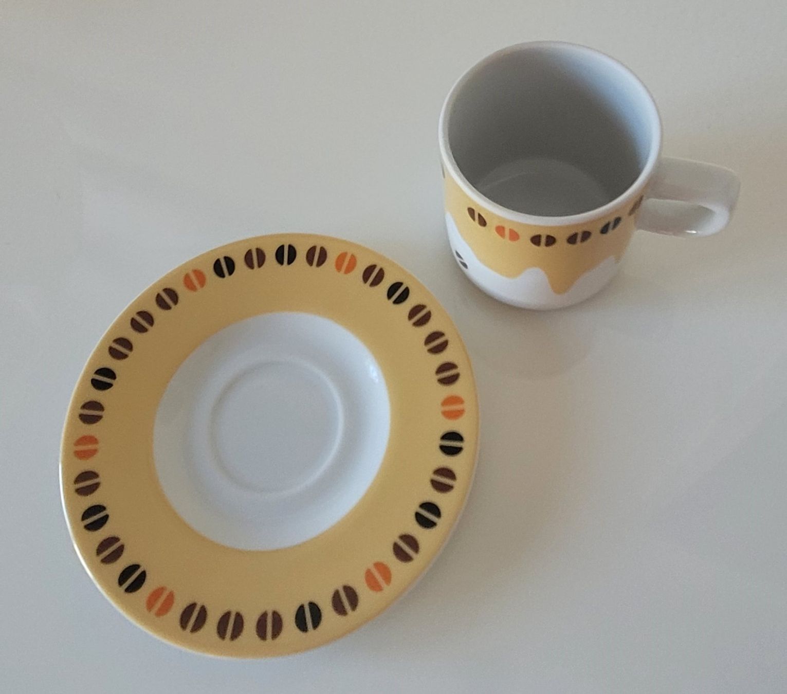 Pfister Tassen: Pfister Espresso Tasse 2003 – Gebraucht aus Zürich von fourpaws 1
