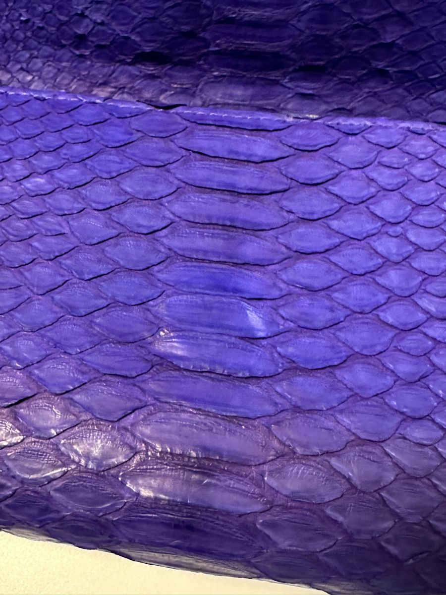 Taschen für Damen: Lila Pythonleder-Clutch mit Jade-Verzierung - Top Zustand! – Neu (gemäss Beschreibung) aus Hochwald von M-M-S 4