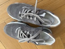 Sneaker Hogan Wild grau Wildleder guter Zustand