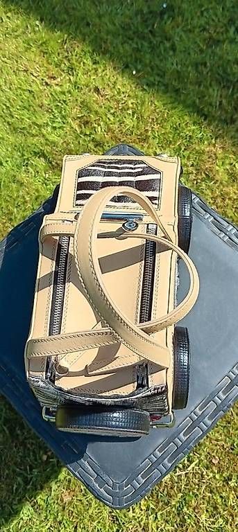 Borse: Fantastica borsa Braccialini a forma di Jeep – Usato da Figino venduto da cla_b75f 4