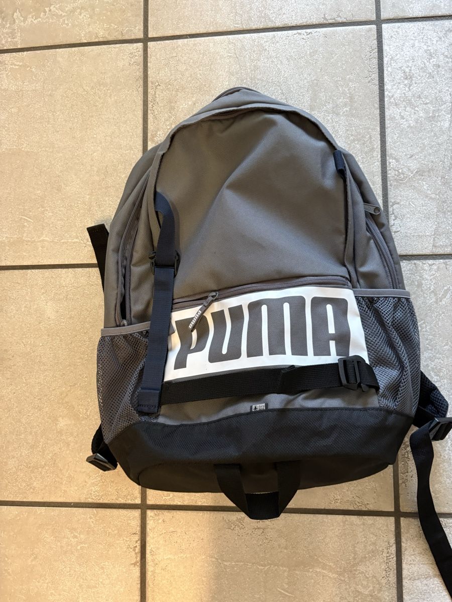 Puma Zaini: Puma Rucksack grau  – Usato da Reinach BL venduto da Passionata