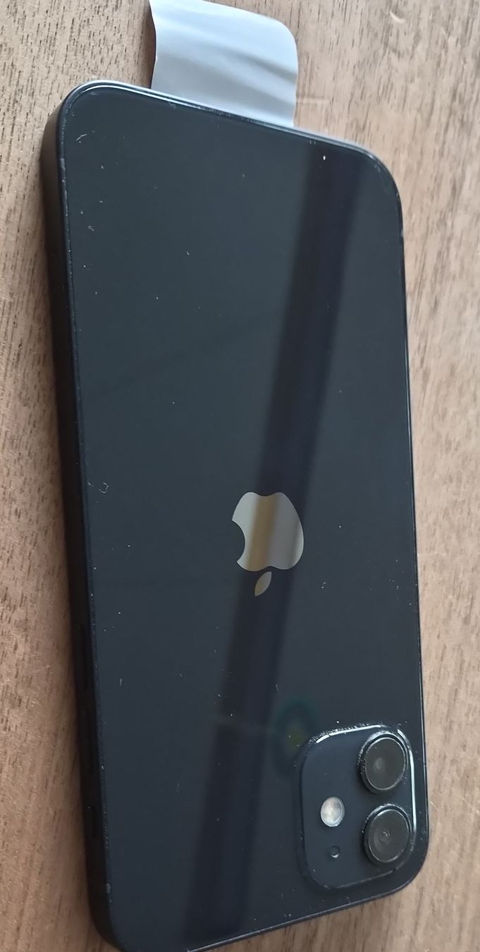 Apple Telefoni cellulari / Smartphones: Apple iPhone 12 Smartphone schwarz – Usato da Schwarzenberg LU venduto da Ukwasi 1