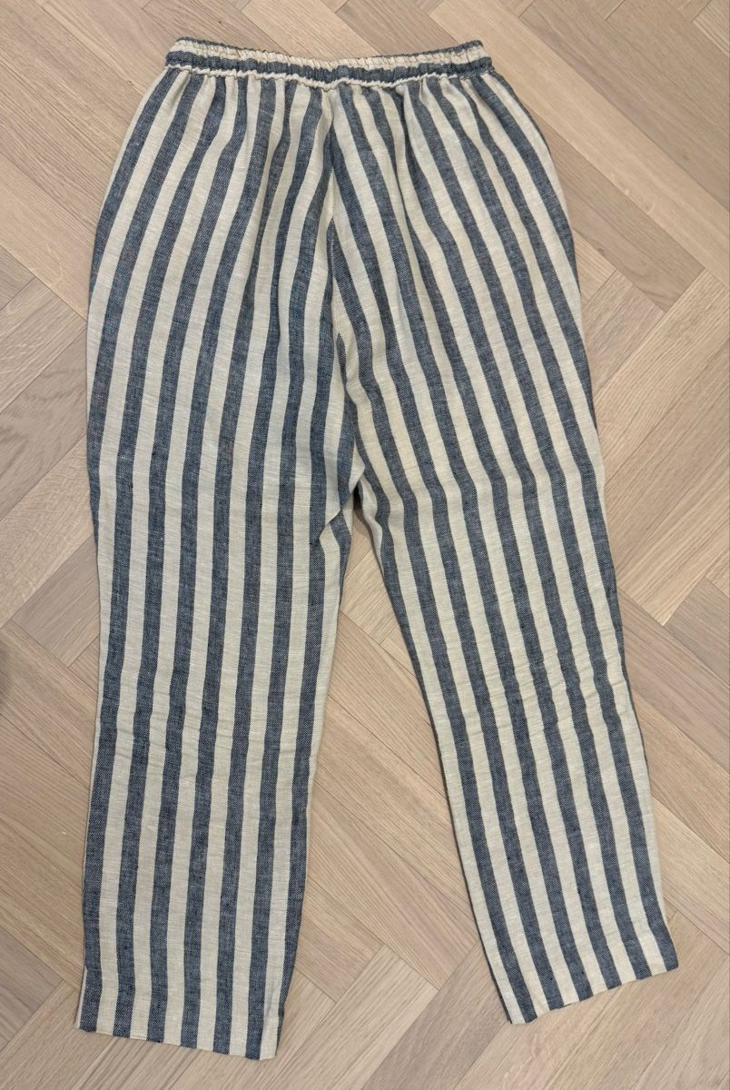 Completi & Tailleur: TWINSET linen suit size 38 M – Usato da Crans VD venduto da jas_9g82 4