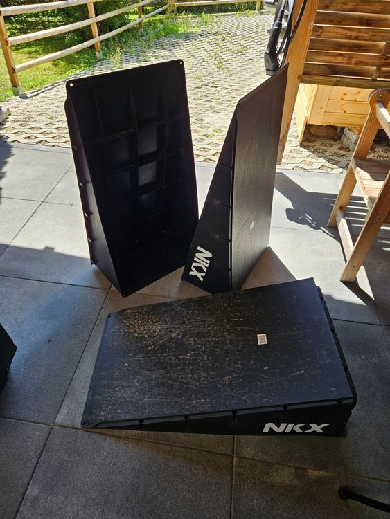 MOLTO Spielzeugparkplatz 6-stöckig - Kindergarage Mit Rampen, Aufzug & 10 Autos