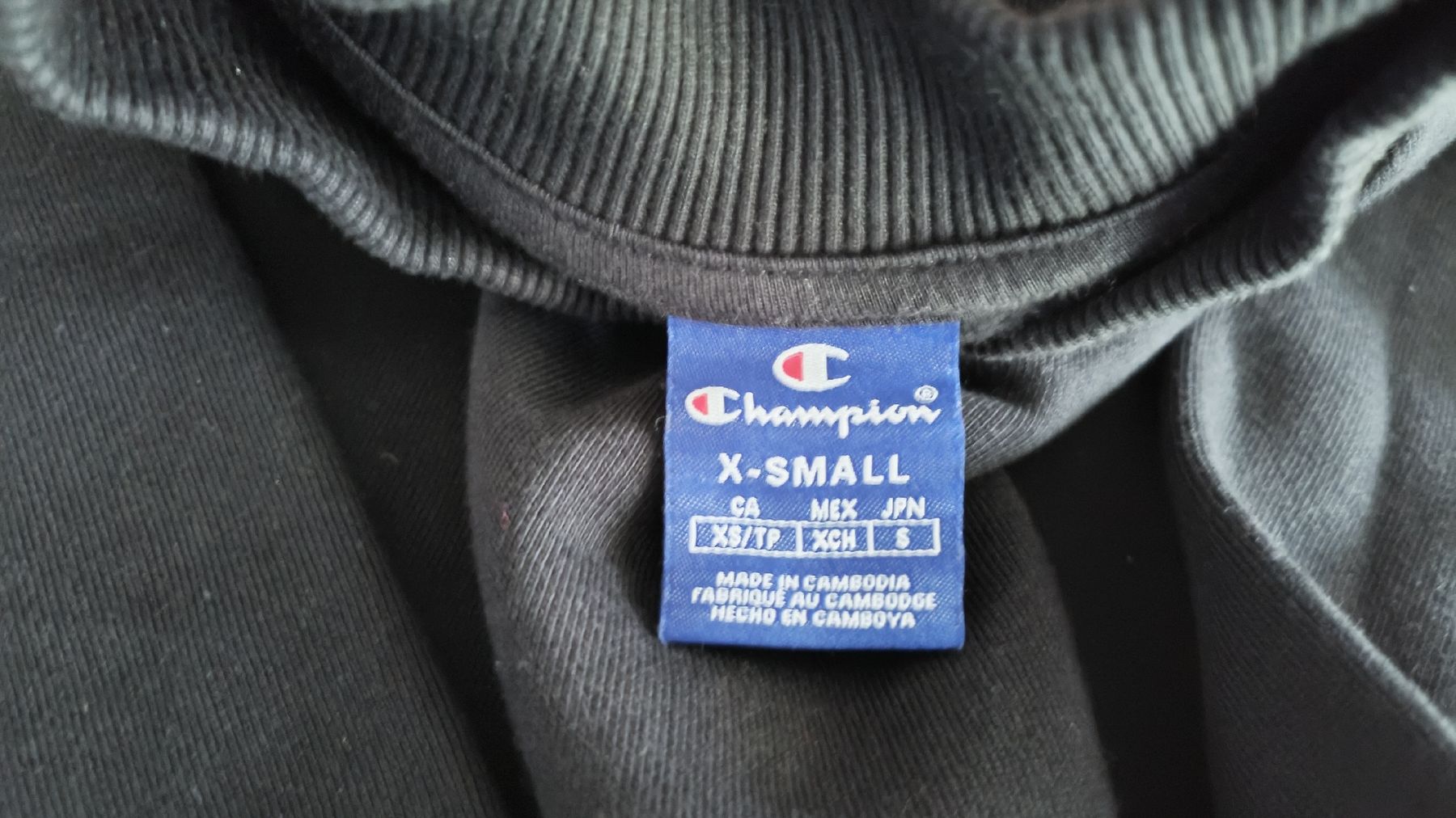 Champion Maglioni & Felpe: Champion Pullover XS schwarz – Usato da Villmergen venduto da toptip1970 1