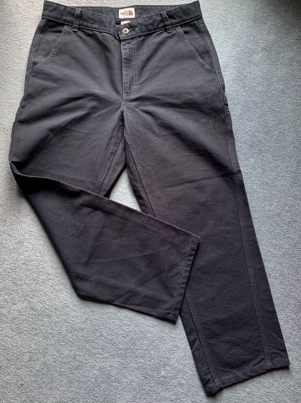 North Face Pantaloni: The North Face Cargo-Hose Gr.42, dunkelblau – Usato da Wiesendangen venduto da Babalegi