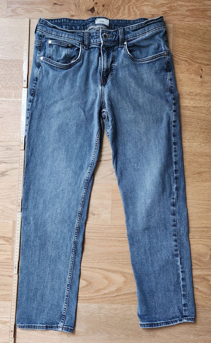 Jeans: C&A Jeans blau (Grösse 33/30) – Gebraucht aus St. Gallen von dovercametome