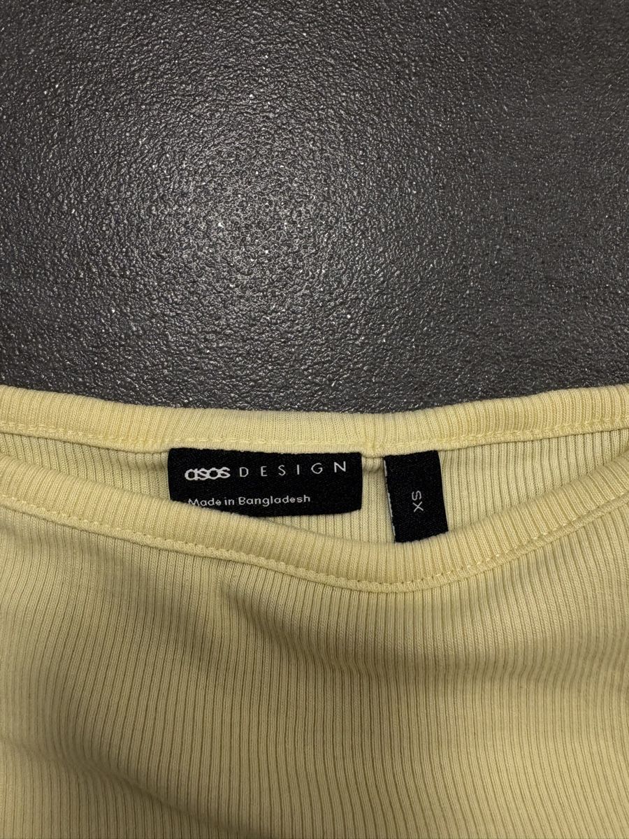 Asos Top: Asos Top XS – Usato da Rümlang venduto da svent 2