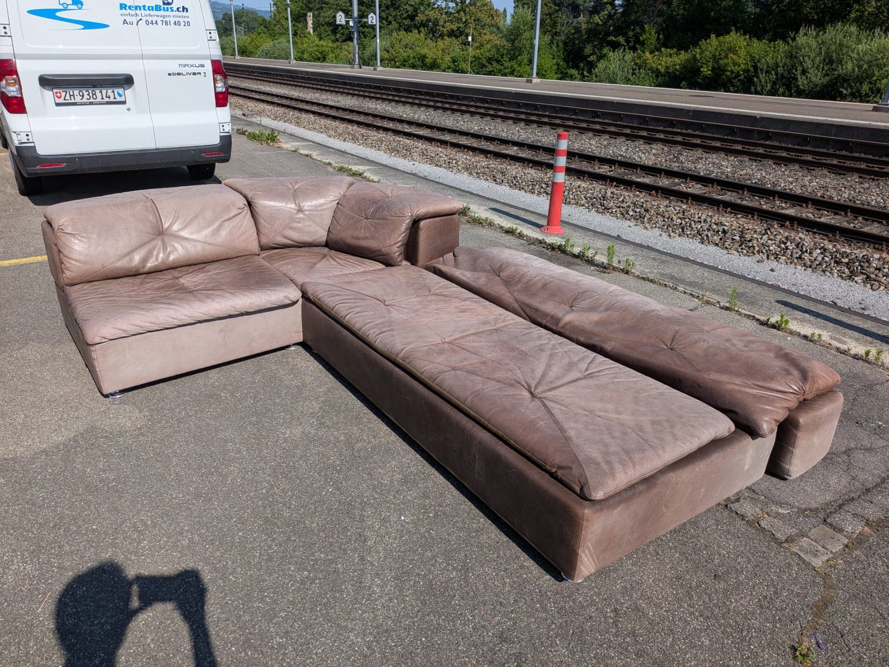 Sofas: Ledersofa 70er Jahre - Ecksofa mit Daybed - Ref. 06/43 – D'occasion à Au ZH par BrockiAu 6