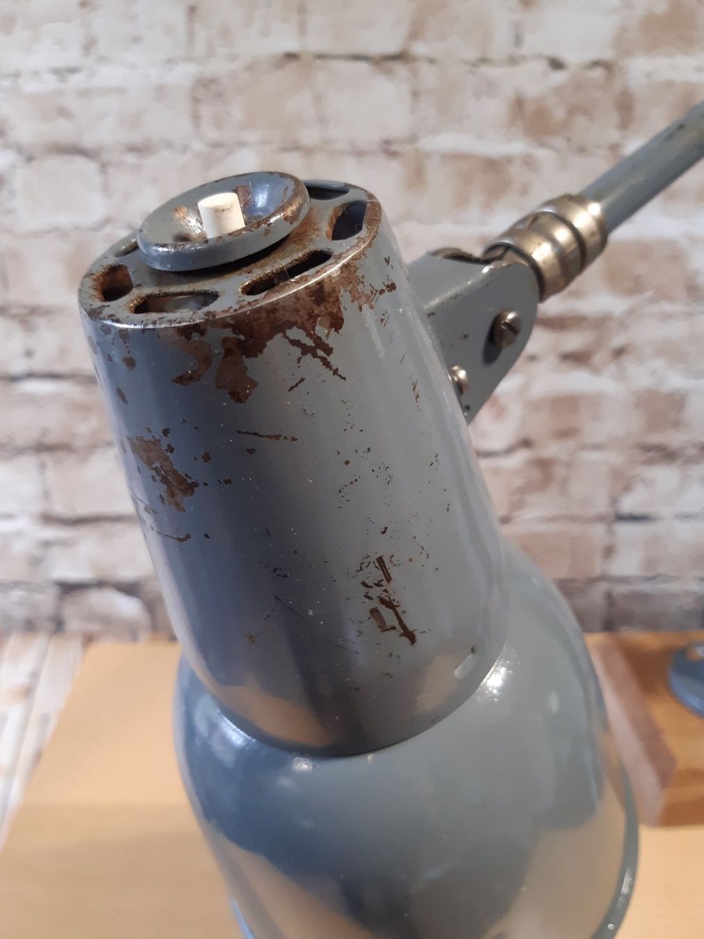 Lampade: Restaurierte alte Werkstattlampe SIS – Usato da Winterthur venduto da lampenretter 2