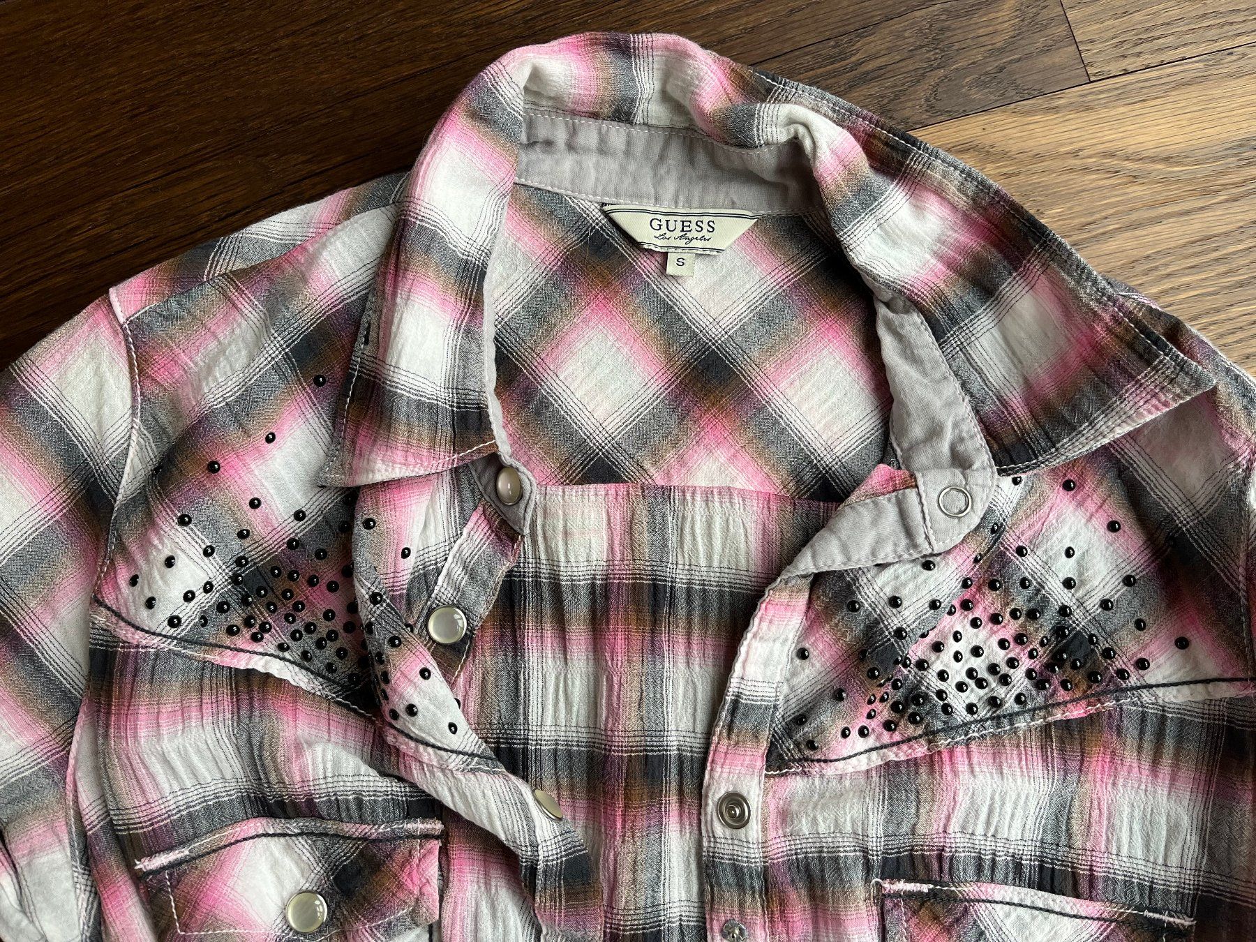 Guess Camicette: Bluse kurzarm Guess Gr. S – Usato da Affoltern am Albis venduto da Blackrhythm 2
