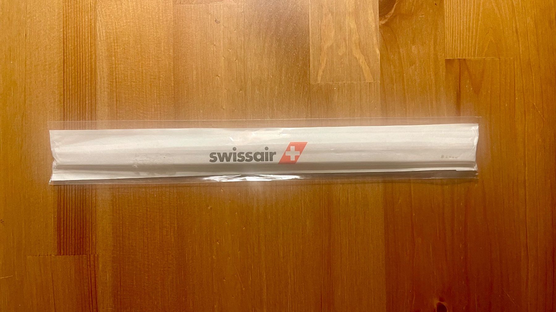 Set di posate: Orginal Swissair Essstäbchen – Nuovo e nell'imballaggio originale da Gümligen venduto da VIN-TAGE-ZONE