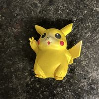 Pokémon Pikachu Figur Tomy gelb gebrauchter Zustand