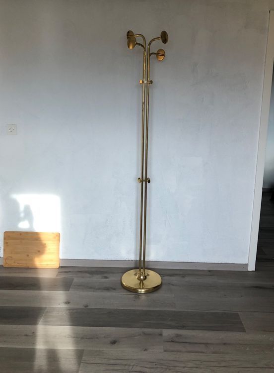 Guardaroba: Messing Gold Kleiderständer Garderobenständer Ständer – Usato da Dottikon venduto da 6571