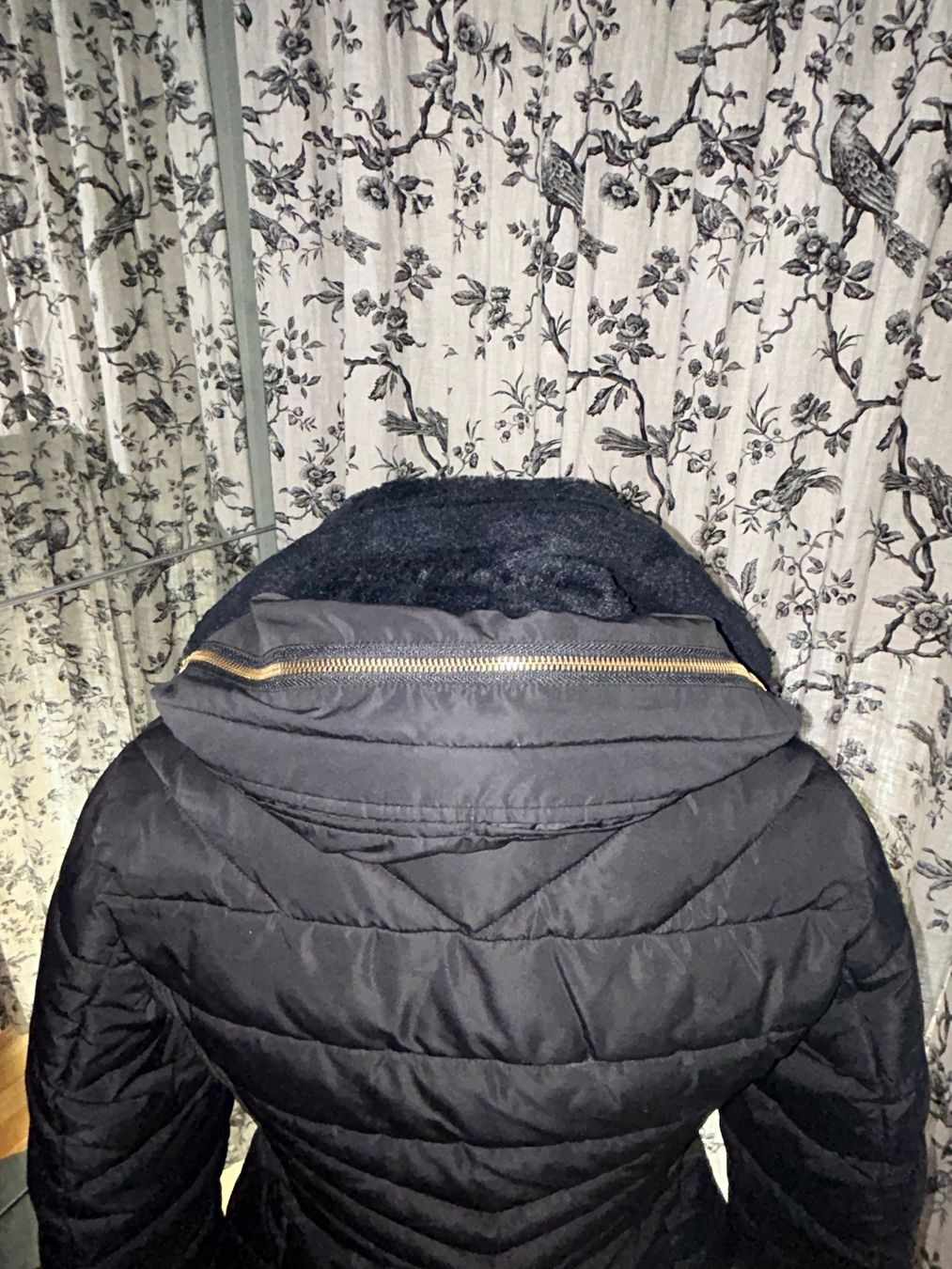 Giacche: TAILLIERTE ZARAJACKE SCHWARZ – Usato da Luzern venduto da Suneha 2