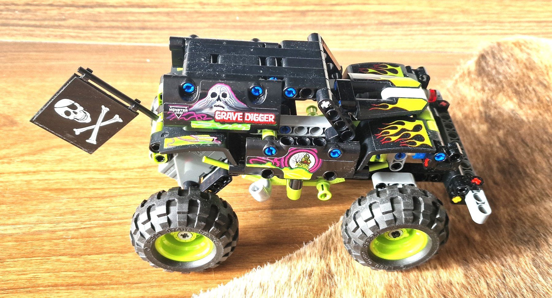 Lego Kit di costruzioni: Lego technic Monster Jam Grave Digger  42118 – Usato da Hombrechtikon venduto da MalgorzataJ 3