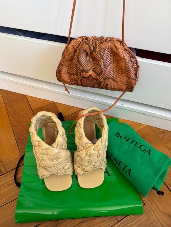 Bottega Veneta Sandalen beige Grösse 38. 5 Leder neuwertig