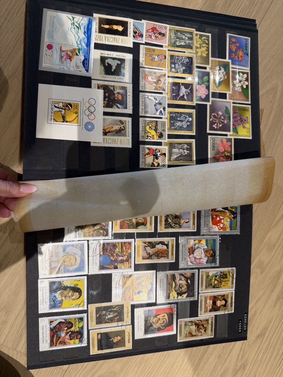 Tutti i francobolli: Stamp Album with Various Stamps – Usato da La Tour-de-Peilz venduto da HOTMI00 4