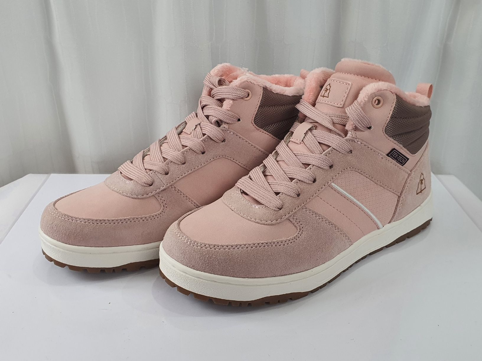 Damenschuhe: Gr. 38 - Beach Mountain TEX Winterschuhe, Neu – Neu und originalverpackt aus Nürensdorf von sal_g2bz