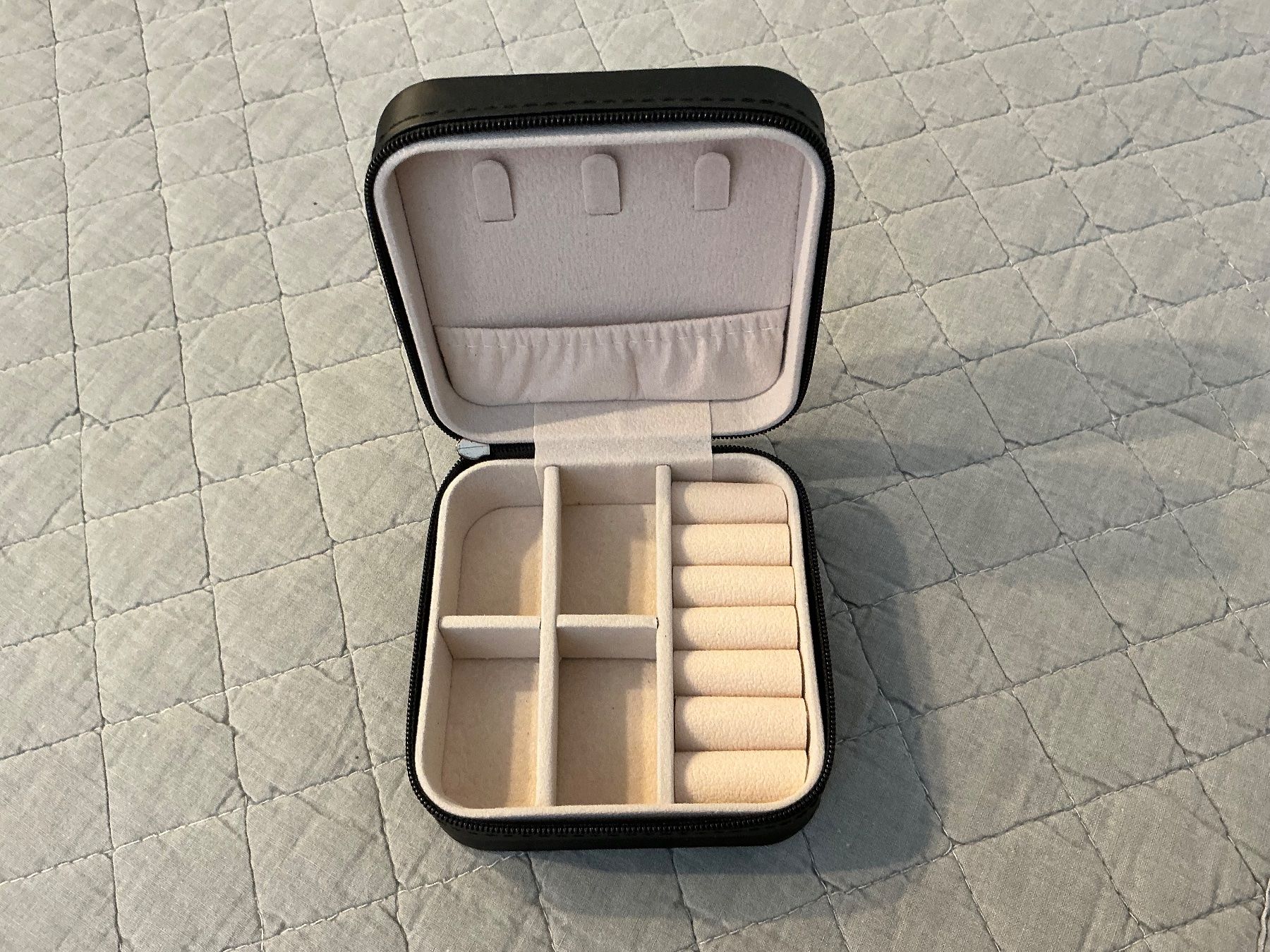 Schmuckkästen: schmuck schatulle klein, ideal auf reisen – Neu und originalverpackt aus Kerzers von MarianneRamseier 1