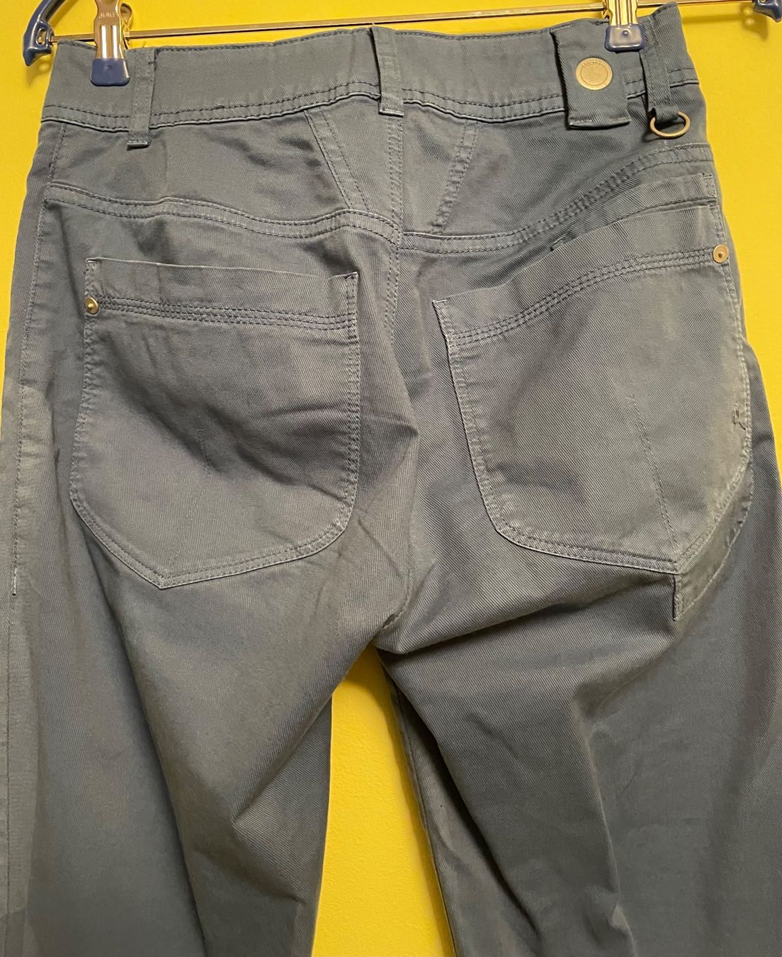 High Anzüge & Kostüme: Ensemble 3 pièces High Use, taille 32-34 – Gebraucht aus Vernayaz von Veron1 5
