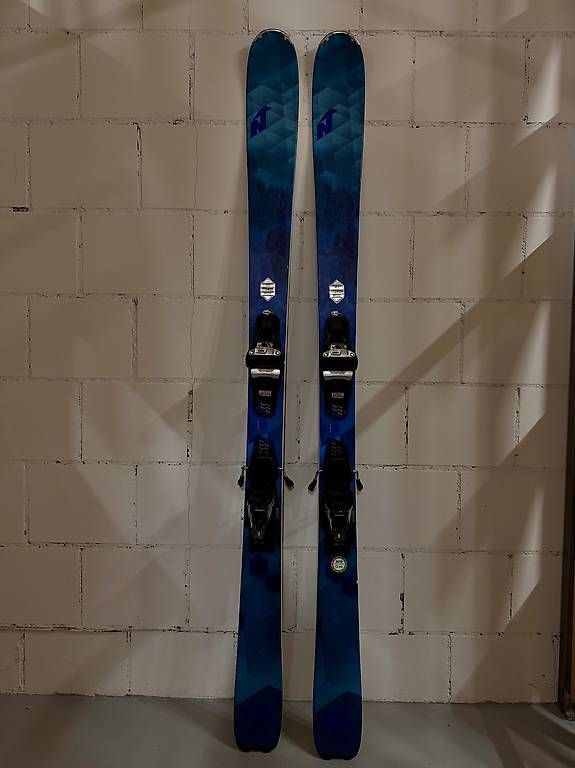 Skis: Ski Nordica – Gebraucht aus Steffisburg von lar_p6mh