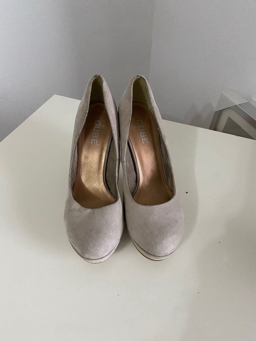 Damenschuhe: Damen Pumps – Gebraucht aus Lupfig von Pluribus 3