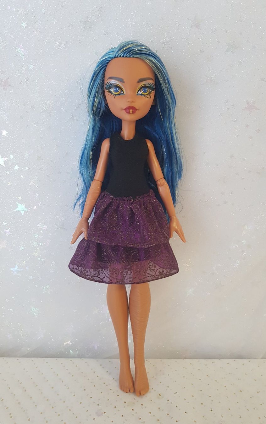 Puppen: Monster high Kleid – Neu (gemäss Beschreibung) aus Lachen SZ von Sakura4hime