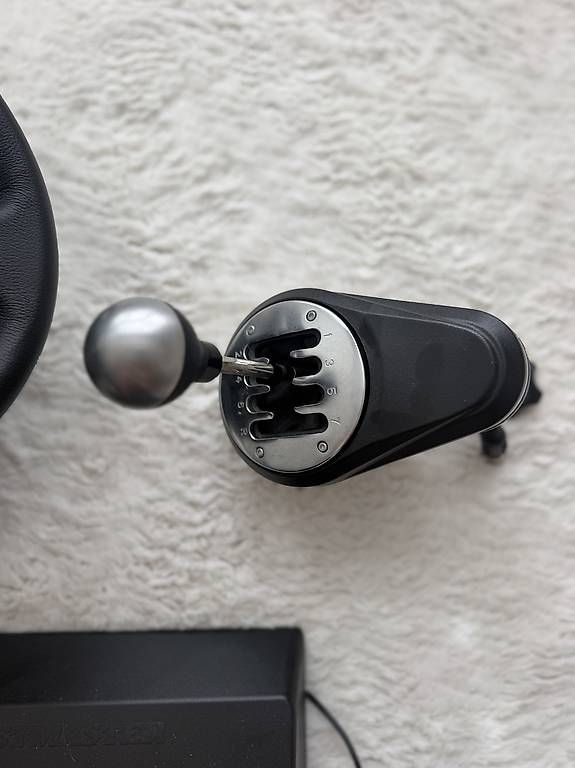 Spiele: Thrustmaster TX Racing Wheel mit TH8A schalthebel – Gebraucht aus Hüttlingen von Noehollenstein 3