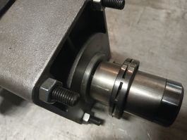 Kettensäge hydraulisch, Hydraulikmotor mit Kettenritzel