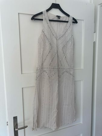 Wunderschönes Abendkleid mit Pailletten, Grösse M