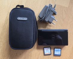 Nintendo DS lite schwarz inkl. 2 Spielen und Zubehör