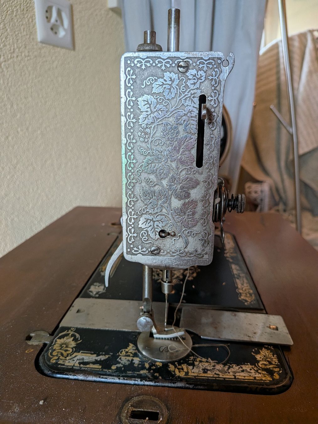 Singer Macchine da cucire: Machine à coudre Singer ancienne - Objet de collection! 54 – Usato da Courtemautruy venduto da ste_zxq5 4
