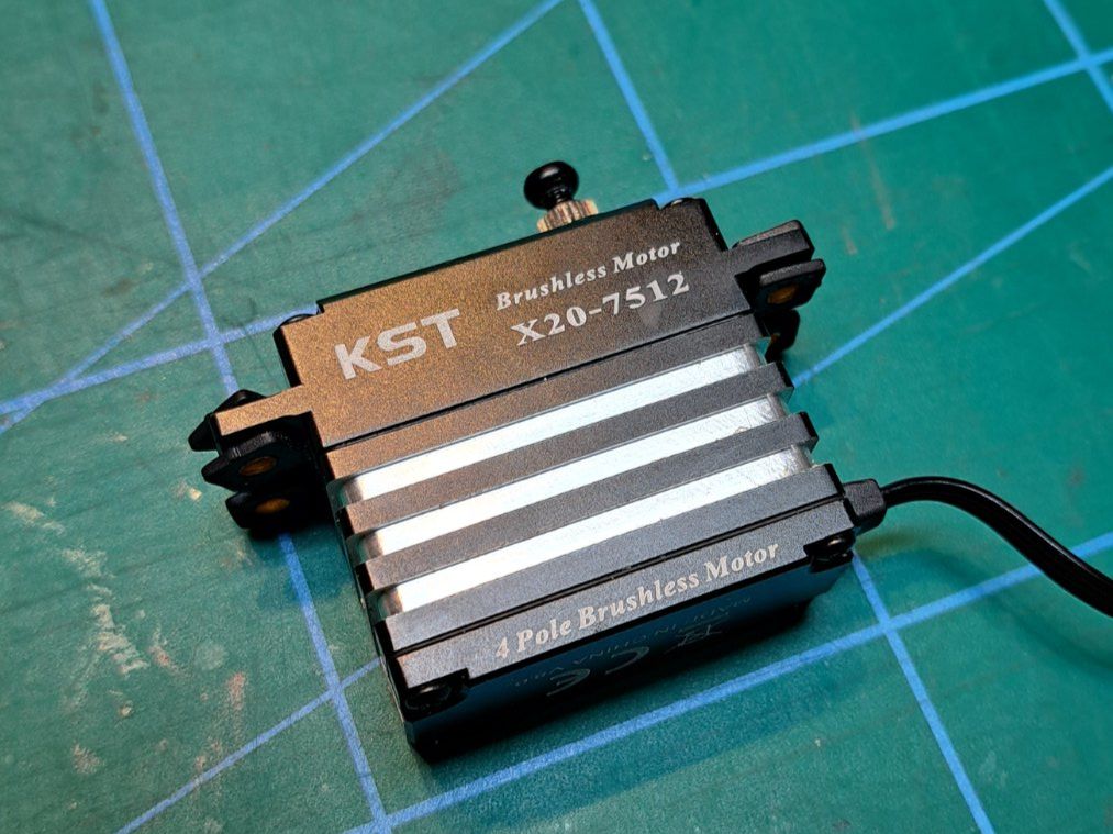 Modellismo RC: 5x servo KST X20-7512 - 82Kg – Usato da Villiers venduto da Djobinne 3