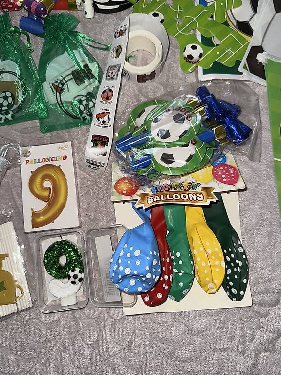Toutes les décorations: Geburtstagsartikel "Fußball" – D'occasion à St. Gallen par EllyM. 3