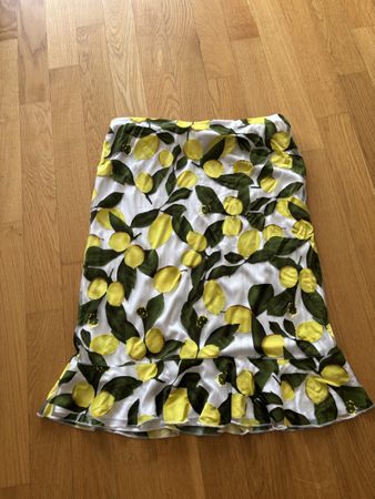 toller, hochwertiger Rock mit Zitronenprint