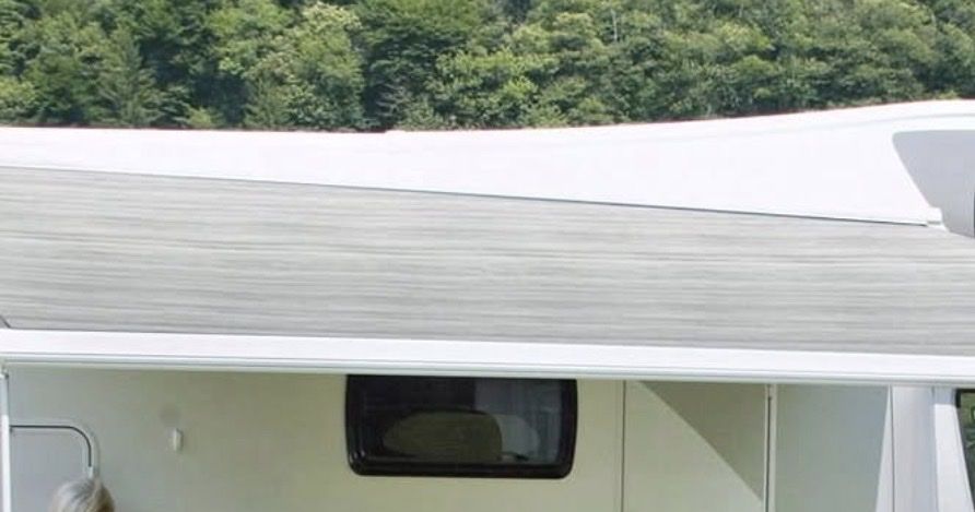 Véhicules de camping: Markise  – D'occasion à Grub AR par ute_f9nr 1