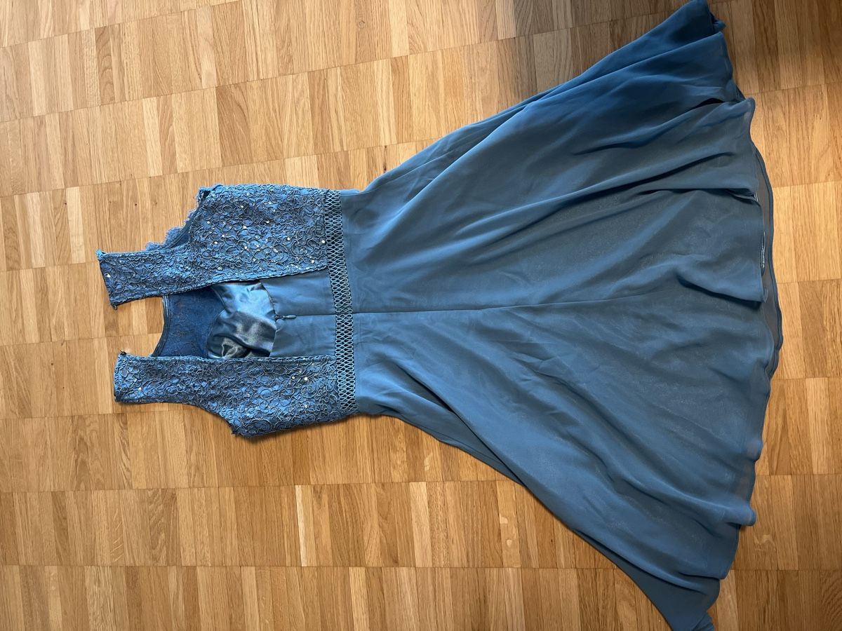 Vestiti: Ballkleid / Abendkleid – Usato da Basel venduto da san_zks2 2