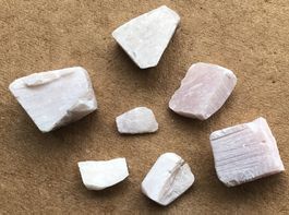 LOT MINERALIEN
