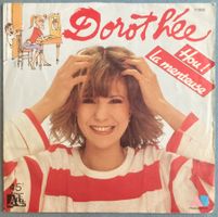 DOROTHÉE - HOU ! LA MENTEUSE