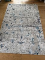 Schöner weicher Teppich