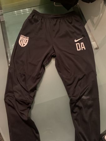 Nike Dri-Fit Trainingshose Zürich City SC in Grösse Xl 