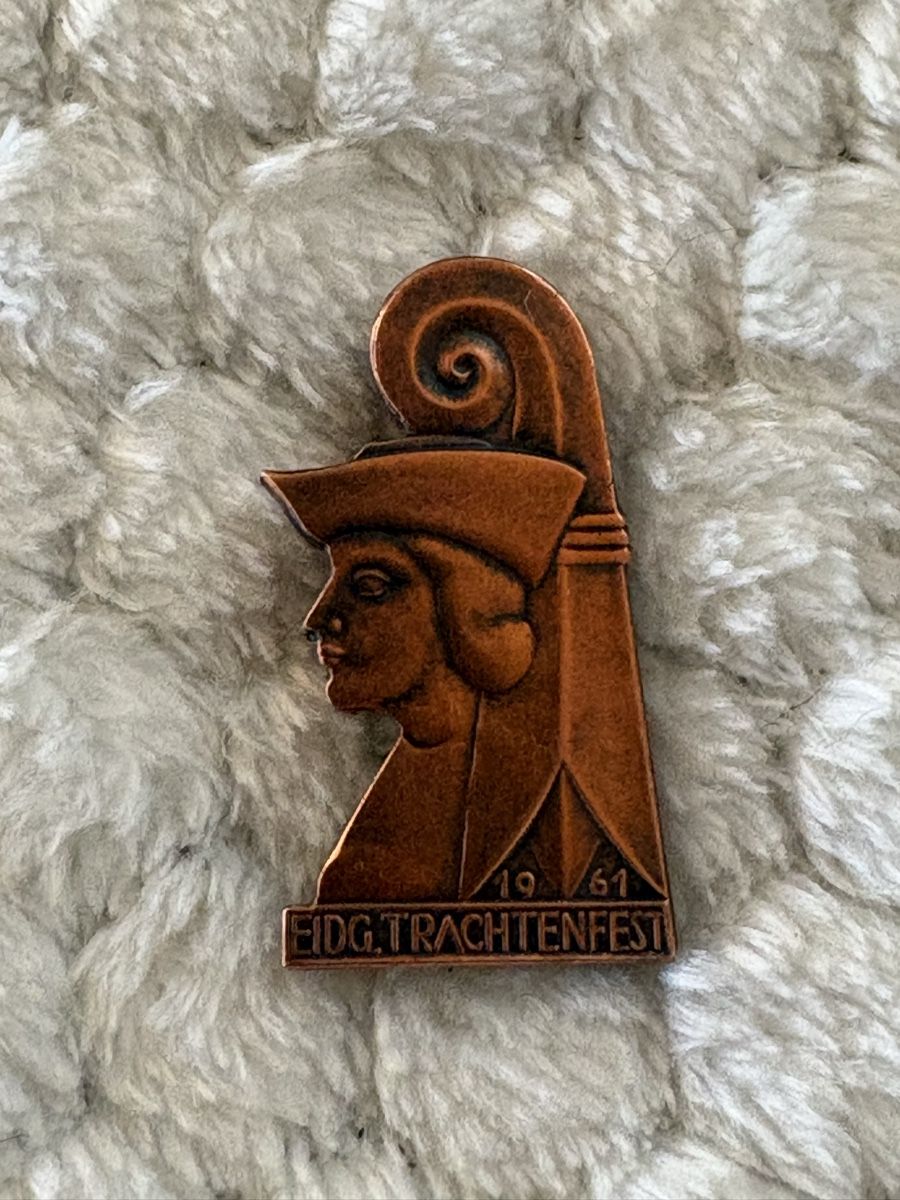 Placchette & Badge: Plakette Basel Trachtenfest 1961 – Usato da Rümlang venduto da euqinom16